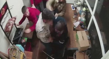 Sancaktepe'de pompacı gence öldüresiye "taşıt tanıma" dayağı kamerada