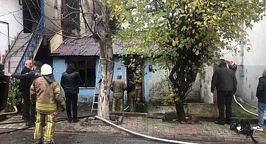 Ümraniye'de uyuşturucu bağımlısı oturduğu evi ateşe verdi