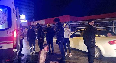 Yolun karşısına geçmeye çalışan şahsa ticari taksi çarptı: 1 yaralı