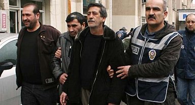 12 yıl önce çocukluk arkadaşını öldüren firari, saklandığı evde yakalandı