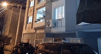 Annesine bağırdı diye babasını öldürmüş