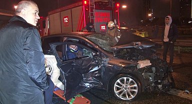 Ataşehir'de 6 aracın karıştığı kazada 5 kişi yaralandı