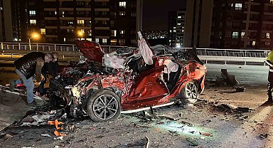 Başakşehir'de feci kaza: 3 ölü, 1 yaralı