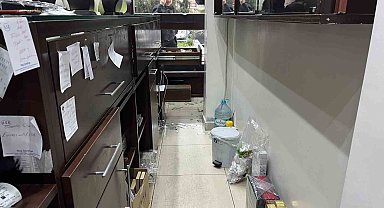 Beylikdüzü'nde 4 dakika içinde yaklaşık 1 buçuk kilo altını çaldılar