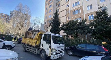Beylikdüzü'nde anne ve kızının yaşadığı çöp ev şaşkınlığı