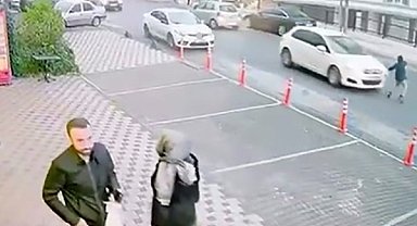 Beylikdüzü'nde feci kaza: Babasının gözü önünde çocuğa araba çarptı
