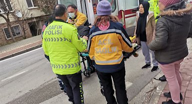 Bursa'da kaldırıma çarpan motosiklet sürücüsü yaralandı