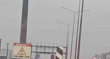 Bursa'da koyun sürüsü çevre yoluna çıktı, trafikte uzun kuyruklar oluştu