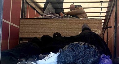 Bursa'da tır dorsesinde 9 kaçak göçmen yakalandı