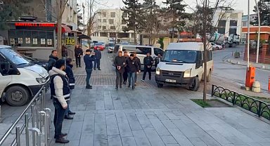 Büyükçekmece'de gazeteciyi darp eden 3 kişi tutuklandı