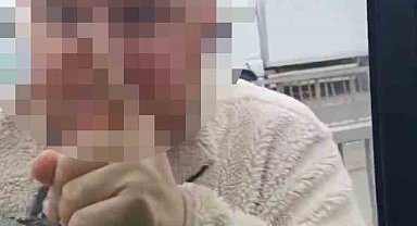 İstanbul'da trafikte öfkeli maganda dehşeti kamerada: Tek yumrukla aynayı kırdı