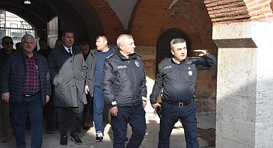 İzmir Emniyet Müdürü Sel, Menemen'de Huzurlu Sokaklar uygulamasını yönetti