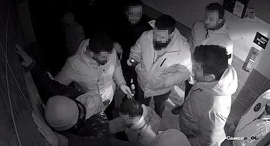 Kilise saldırganlarının gözaltına alındığı anlar kamerada