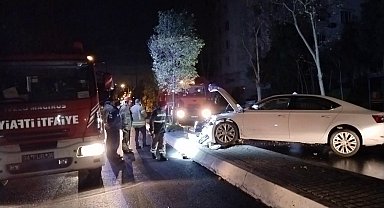 Pendik'te kaza yapan sürücü olay yerinden kaçtı