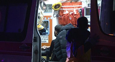 Sancaktepe'de 5 aracın karıştığı zincirleme kazada 2 kişi yaralandı