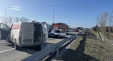 Silivri'de Tofaş marka aracın karıştığı kazada aynı aileden 3 kişi hayatını kaybetti