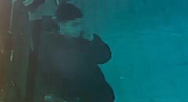 Sultangazi'de konuşacakmış gibi yaparak gülümseyip karnından vurdu: O anlar kamerada