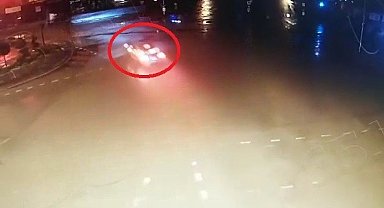 TÜGVA Genel Başkan Yardımcısı'nın yaptığı kaza anı kamerada