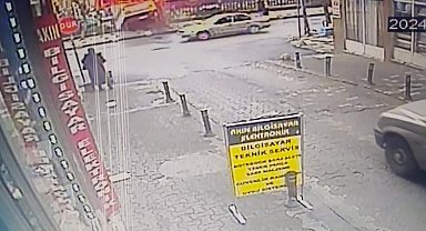 Ümraniye'de kontrolden çıkan kamyonet parka uçtu