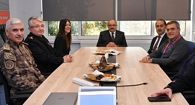Vali Ustaoğlu’ndan Banvit’e Ziyaret