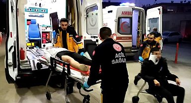 Zabıtayla aracı ile motosiklet çarpıştı: 2 yaralı