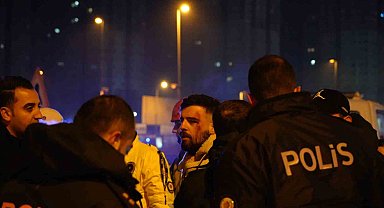 Zeytinburnu E-5 Karayolu'nda feci kaza: 1'i ağır 4 yaralı