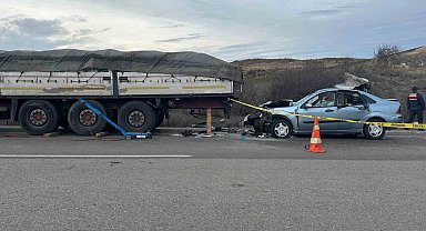 Ankara'da feci kaza: 2 ölü, 4 yaralı