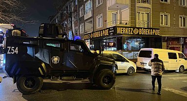 Avcılar'da şüpheli şahıslar, kontrol sırasında polise ateş açtı