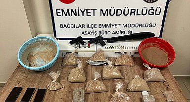 Bağcılar'da uyuşturucu operasyonu: 9 kilo 908 gram eroin ele geçirildi