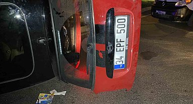 Bakırköy'de refüje çarpan aracın sürücüsü yaralandı