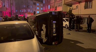 Gaziosmanpaşa'da kontrolden çıkan araç 6 otomobile çarptı
