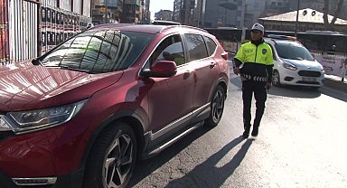 Kadıköy'de dron destekli denetim: Sürücülere para cezası yağdı