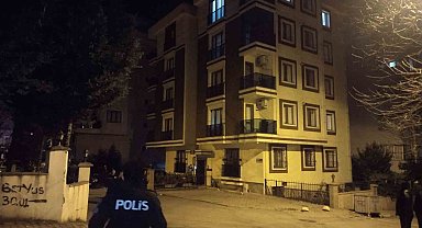 Kartal'da akli dengesi bozuk adam annesi ve erkek kardeşini rehin aldı