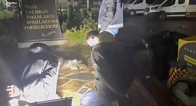 Kartal'da uyuşturucu sevkiyatı yapan moto kurye suçüstü yakalandı