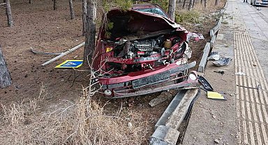 Kaza yapan alkollü sürücü aracını bırakıp olay yerinden ayrıldı