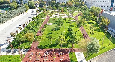 Küçükçekmecenin çehresi, yeni parklar ve yeşil alanlarla güzelleşiyor