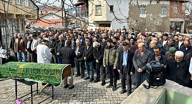 Sındırgı’da Kızılgür Eski Muhtarı Mehmet Altınkaya Dualarla Son Yolculuğuna Uğurlandı