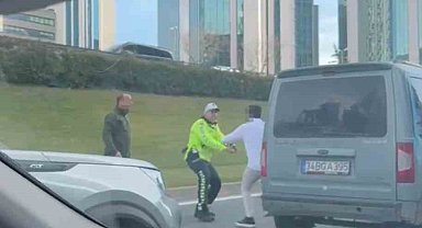 Şişli'de hareketli dakikalar kameraya yansıdı: Polise saldırınca havaya ateş açıldı