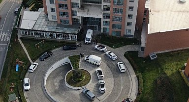 Ümraniye'de dini nikahlı eşi ve 2 kızını öldürdü