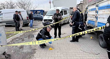 Başakşehir'de oto tamir dükkanına silahlı saldırı: 3 yaralı