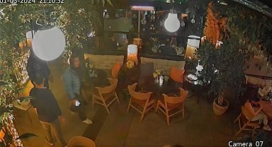 Eylem Tok'un kazadan önce oğluyla kafede buluştuğu anlar kamerada
