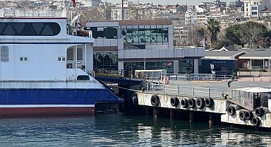 İstanbul sahillerinde çöp birikintisi