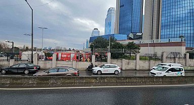 İstanbul'da Sabancı Center'da yangın paniği