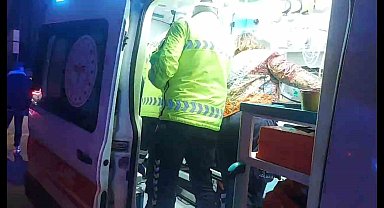 Kadıköy'de kontrolden çıkan taksi, otomobile arkadan çarptı: 1 yaralı