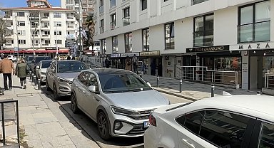 Kadıköy'de silahlı kavga: Sokak ortasında ateş açtı