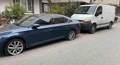 Küçükçekmece'de 17 tane aracın lastiği kesildi