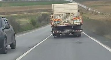 Patlak lastikle kilometrelerce yol gitti, o anlar kamerada