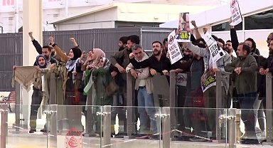 Almanya Cumhurbaşkanı Frank-Walter Steinmeier'e, İstanbul'da "İsrail" protestosu