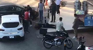 Ataşehir'de ortalığı birbirine katan alkollü şahsa meydan dayağı