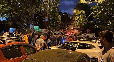 Eyüpsultan'da otomobillere rastgele silahla ateş açan şüpheli 6 aracı kurşunladı